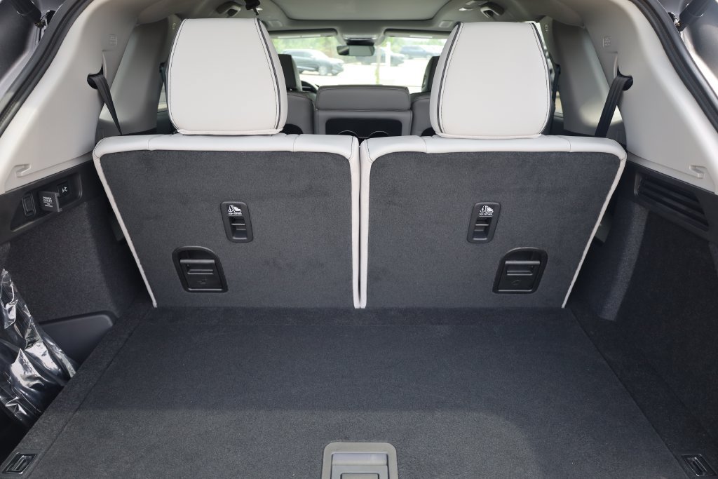 New 2026 Acura MDX w/ Advance Package AWD/4WD image 9