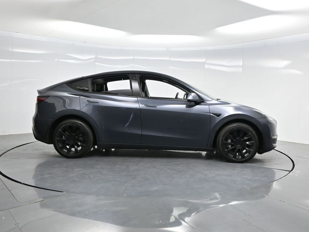 Used 2021 Tesla Model Y Long Range AWD/4WD image 28