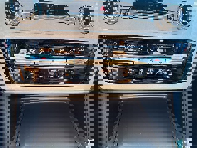 Used 2021 Ford Explorer XLT w/ Equipment Group 202A image 20