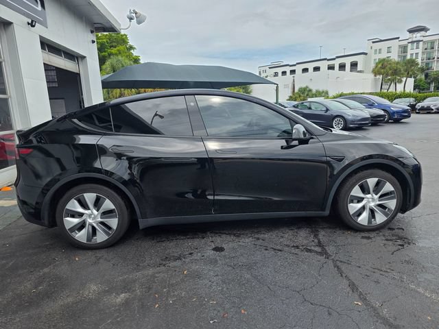 Used 2022 Tesla Model Y Long Range AWD/4WD image 7