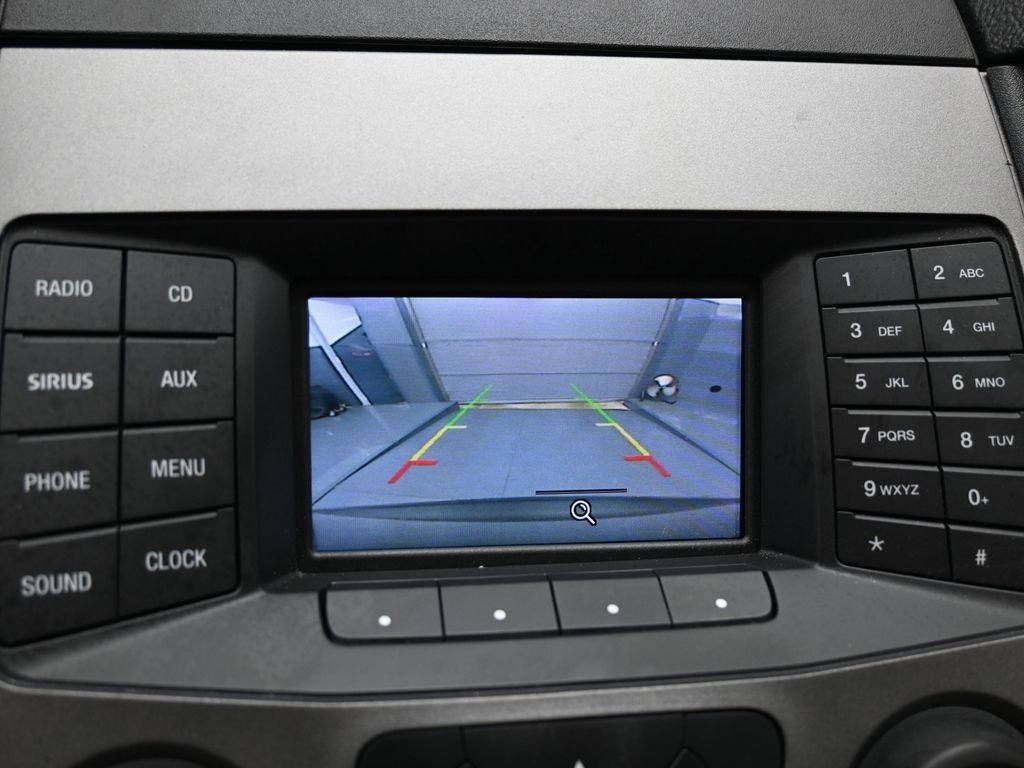 Used 2016 Ford Taurus SE image 19
