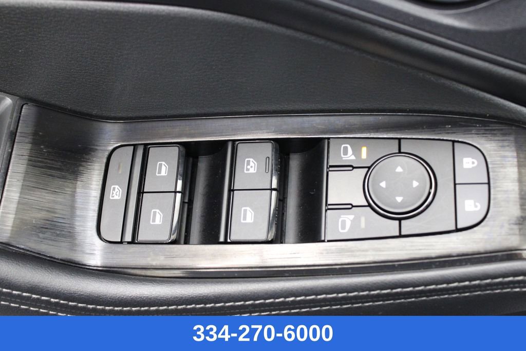 Certified 2025 Nissan Rogue SV image 16