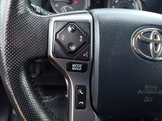 Used 2018 Toyota Tacoma SR5 AWD/4WD image 12