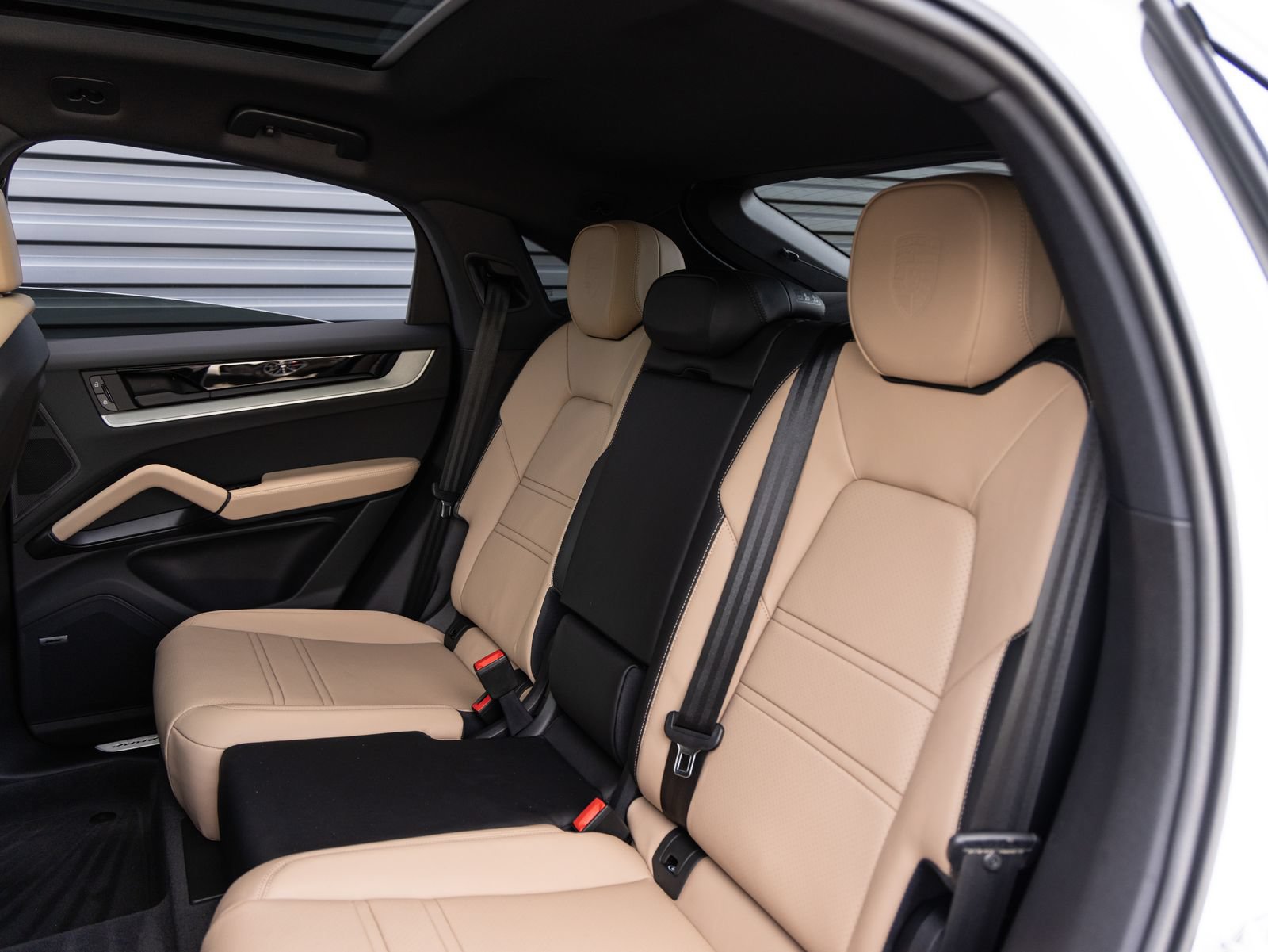 Certified 2026 Porsche Cayenne Coupe AWD/4WD image 27
