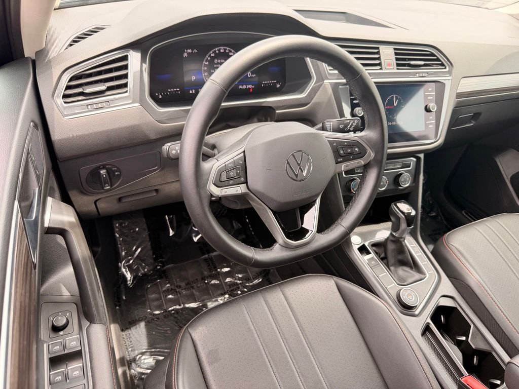 Used 2024 Volkswagen Tiguan Wolfsburg Edition AWD/4WD image 24