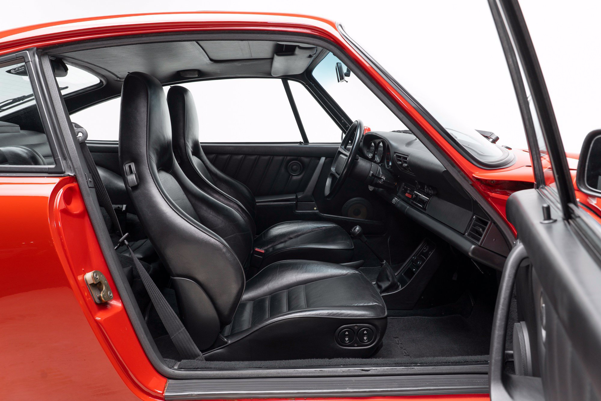 Used 1987 Porsche 911 Carrera RWD image 41