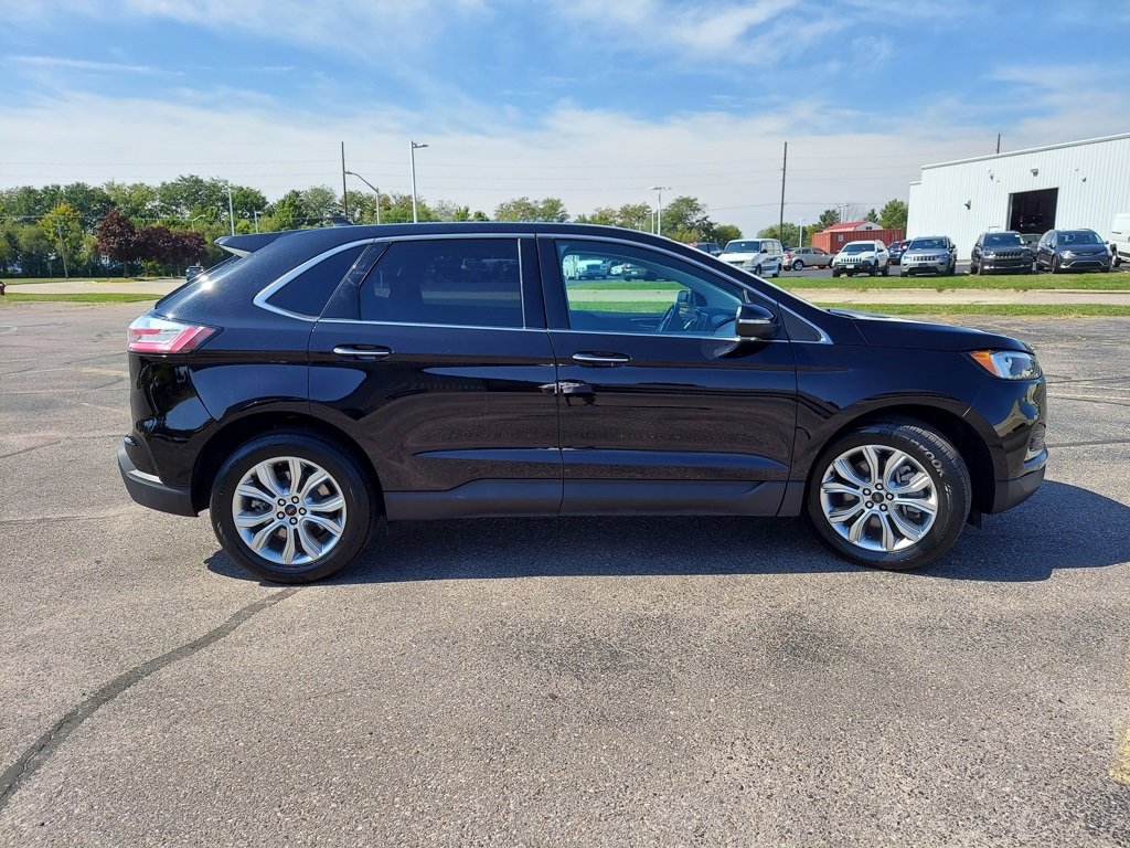 Certified 2024 Ford Edge Titanium image 11