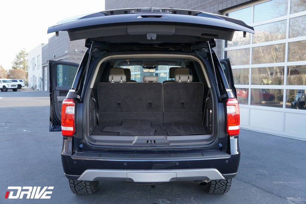 Used 2021 Ford Expedition XLT image 36