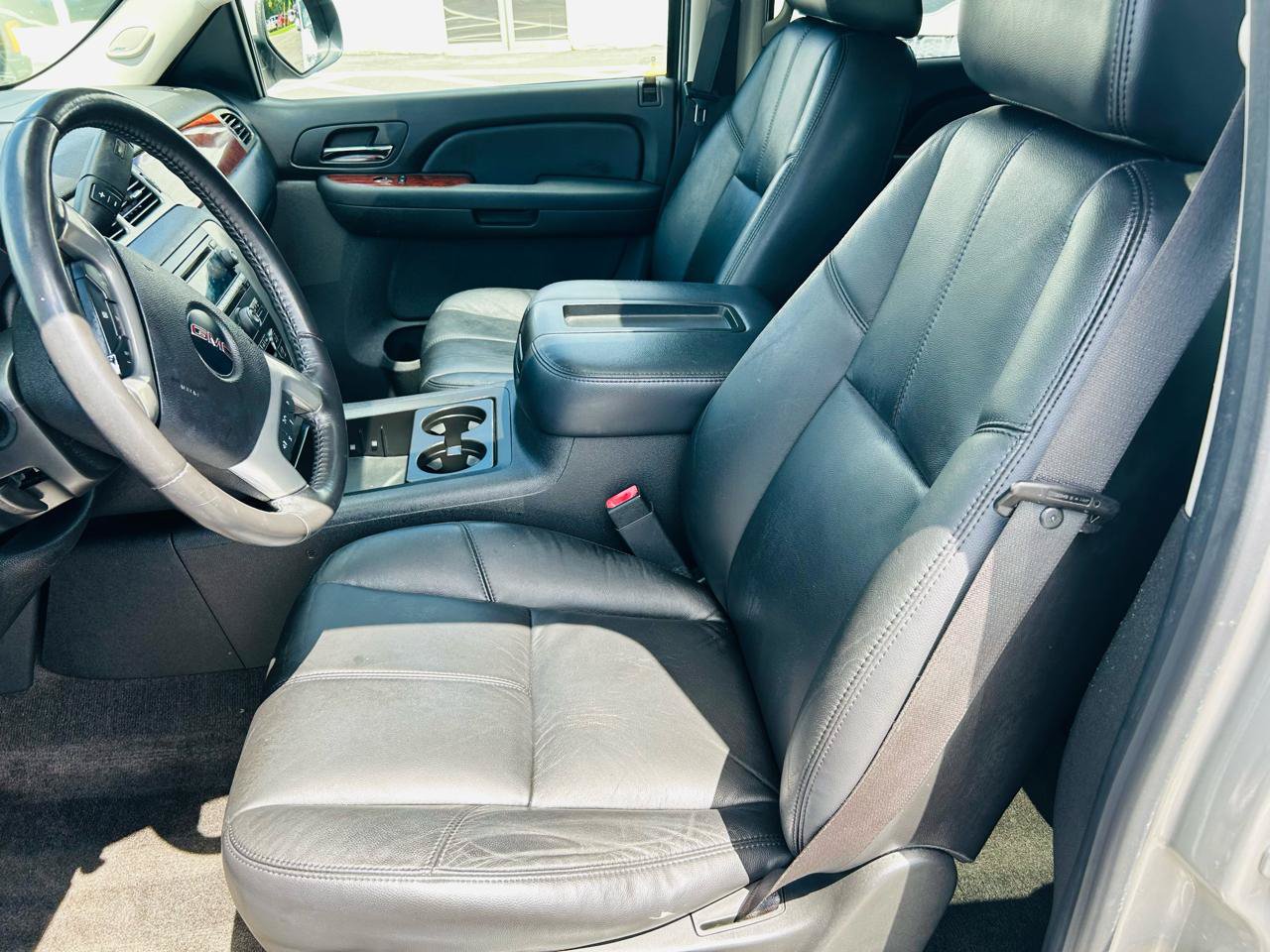 Used 2009 GMC Yukon XL SLT RWD image 17