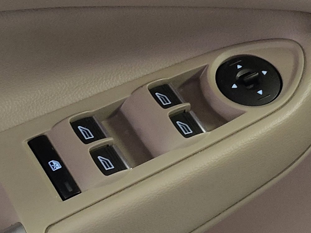 Used 2018 Ford Escape Titanium w/ Ford Safe & Smart Package image 27