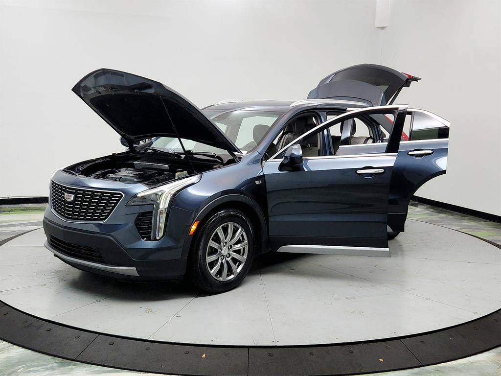 Used 2019 Cadillac XT4 Premium Luxury w/ Cold Weather Package FWD image 9