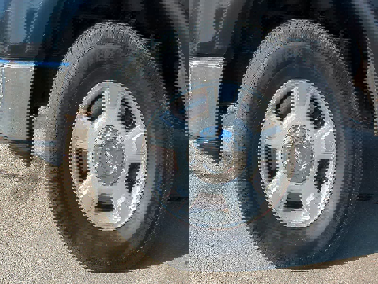 Used 2013 Ford F150 XLT w/ Mid Equipment Group image 14