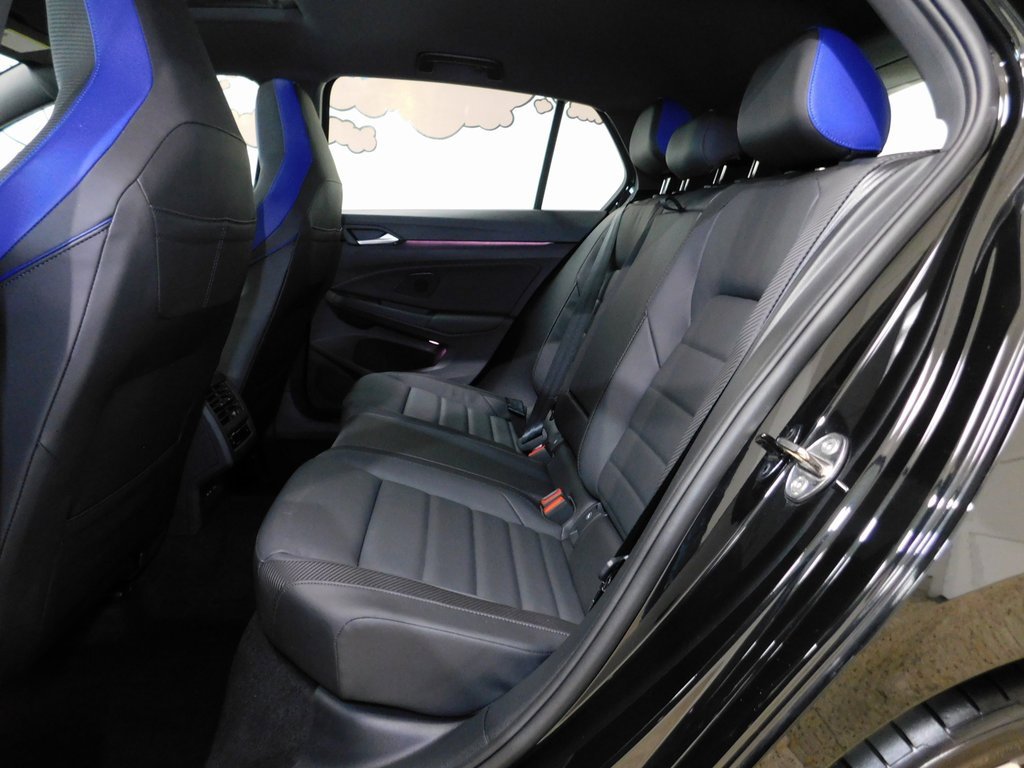 Used 2025 Volkswagen Golf image 87