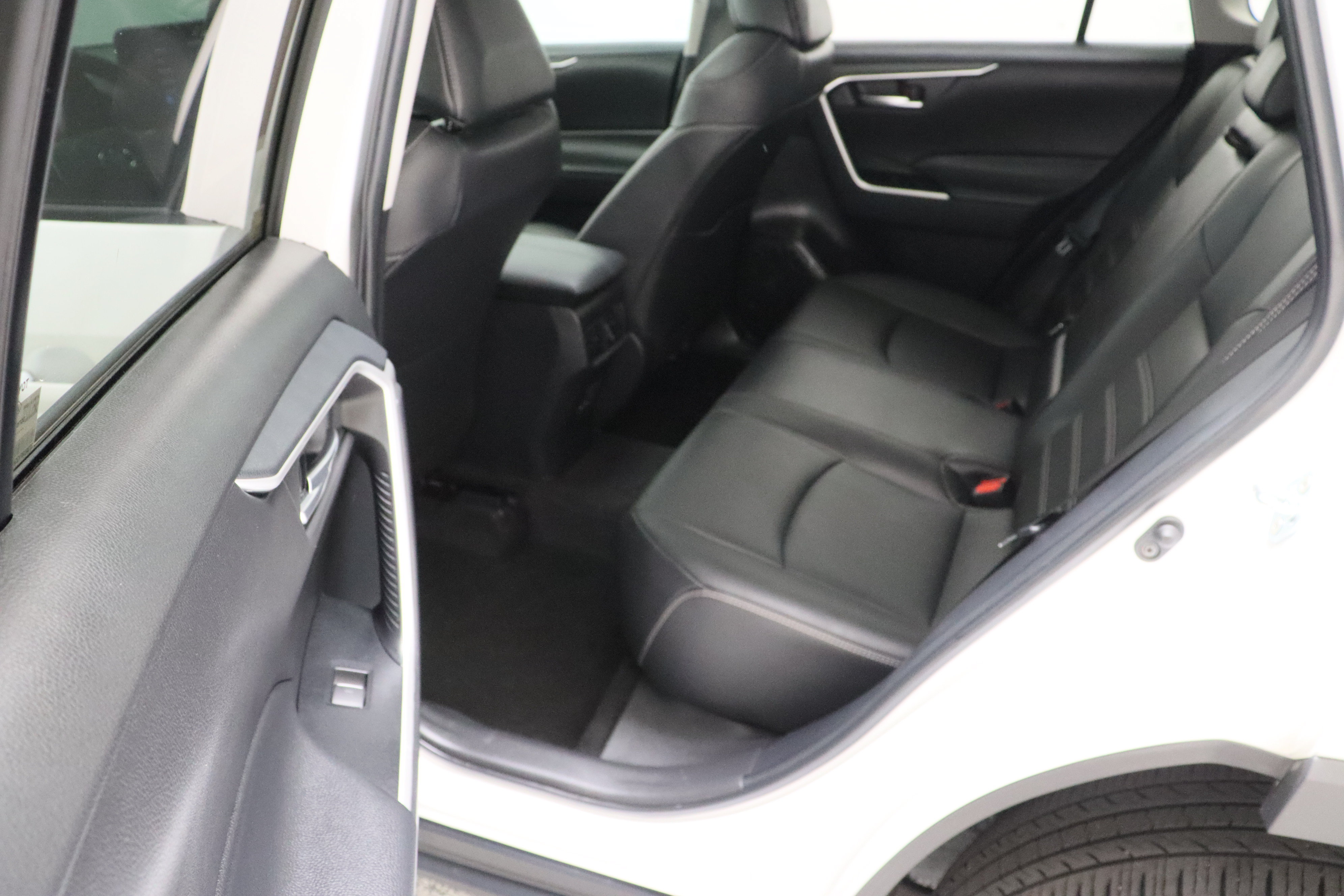 Certified 2025 Toyota RAV4 XLE Premium w/ Weather Package AWD/4WD image 30