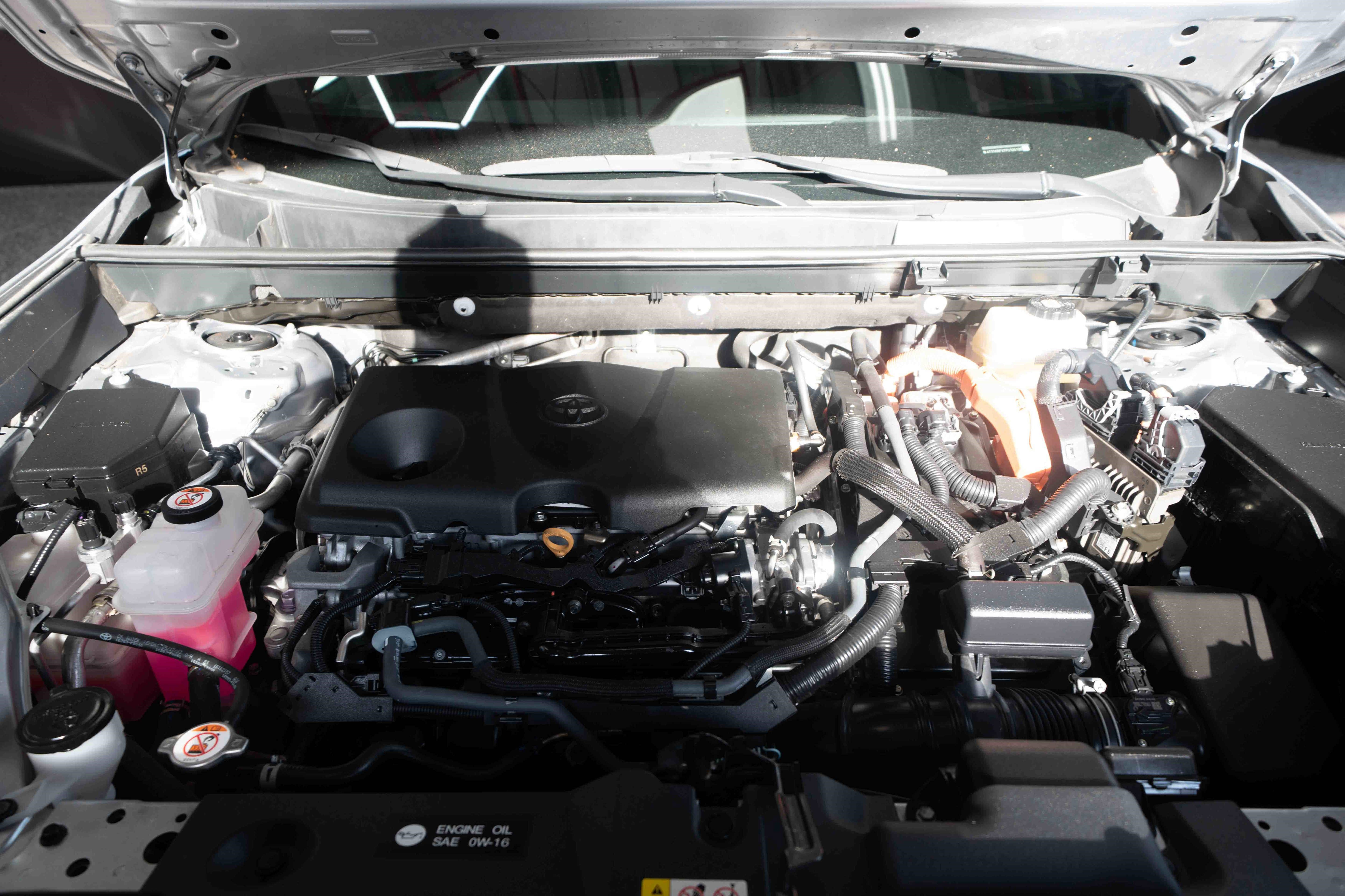 Used 2023 Toyota RAV4 SE image 32