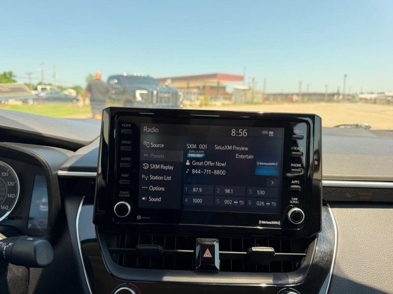 Used 2022 Toyota Corolla LE FWD image 11