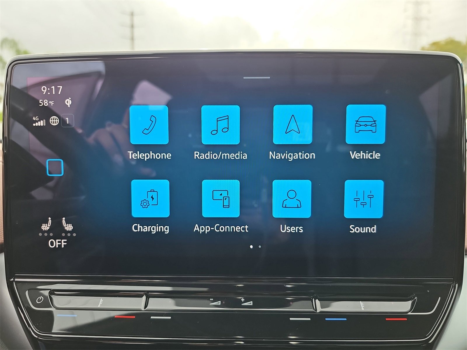 Certified 2022 Volkswagen ID.4 Pro S image 22