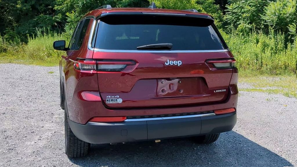 New 2025 Jeep Grand Cherokee L Laredo w/ Luxury Tech Group I image 10