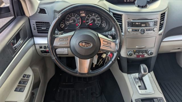 Used 2011 Subaru Outback 2.5i Premium w/ All-Weather Pkg image 24