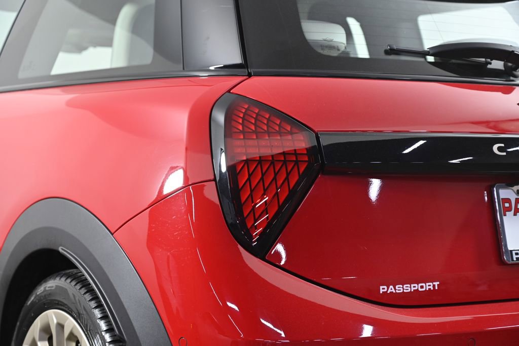 Certified 2025 MINI Cooper S image 8