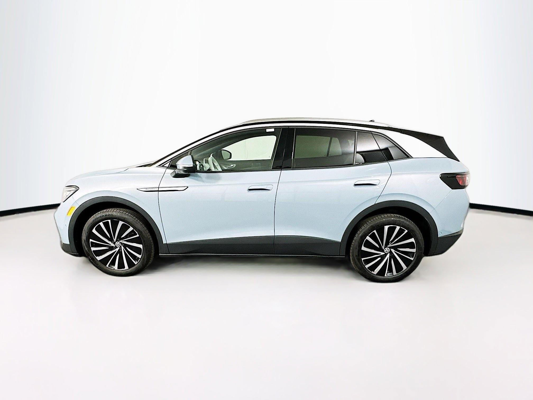 Used 2023 Volkswagen ID.4 Pro S Plus AWD/4WD image 4
