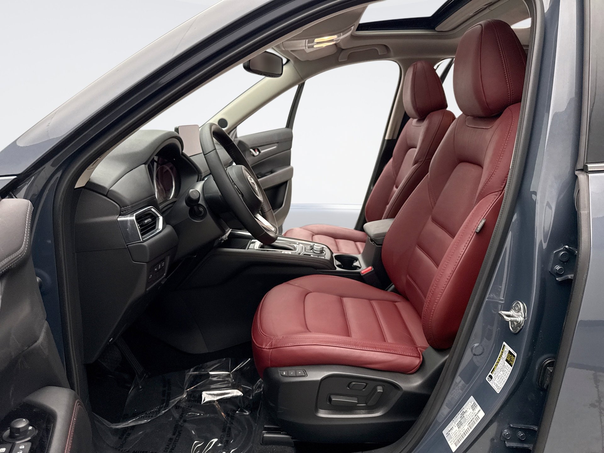 Used 2025 MAZDA CX-5 Carbon Edition image 11