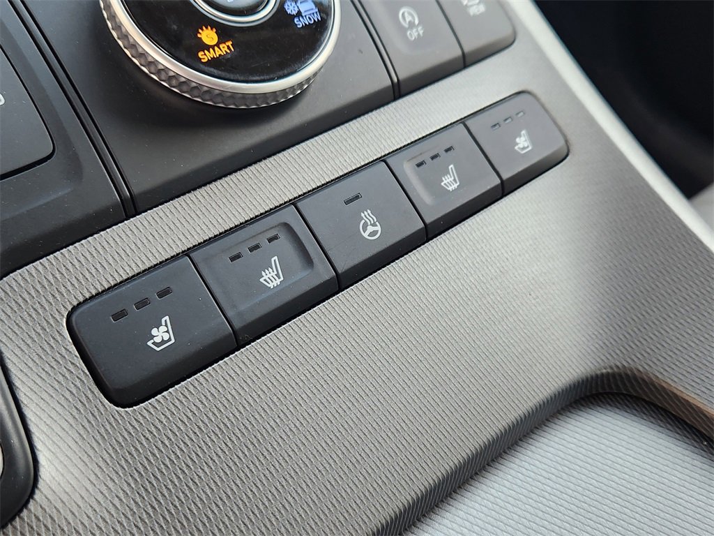 Used 2021 Hyundai Palisade Limited image 16