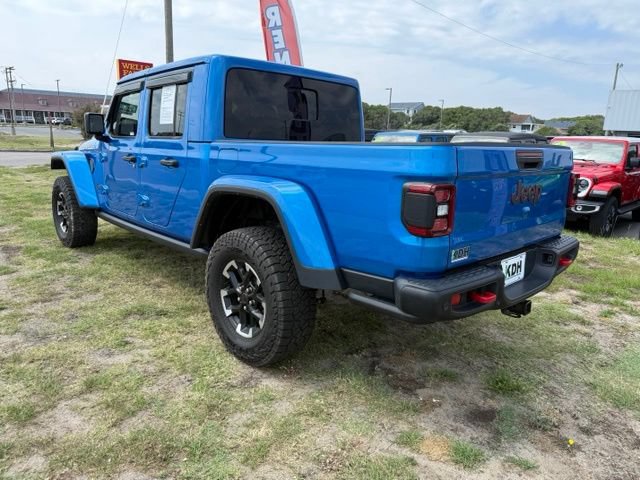 Used 2024 Jeep Gladiator Rubicon AWD/4WD image 5
