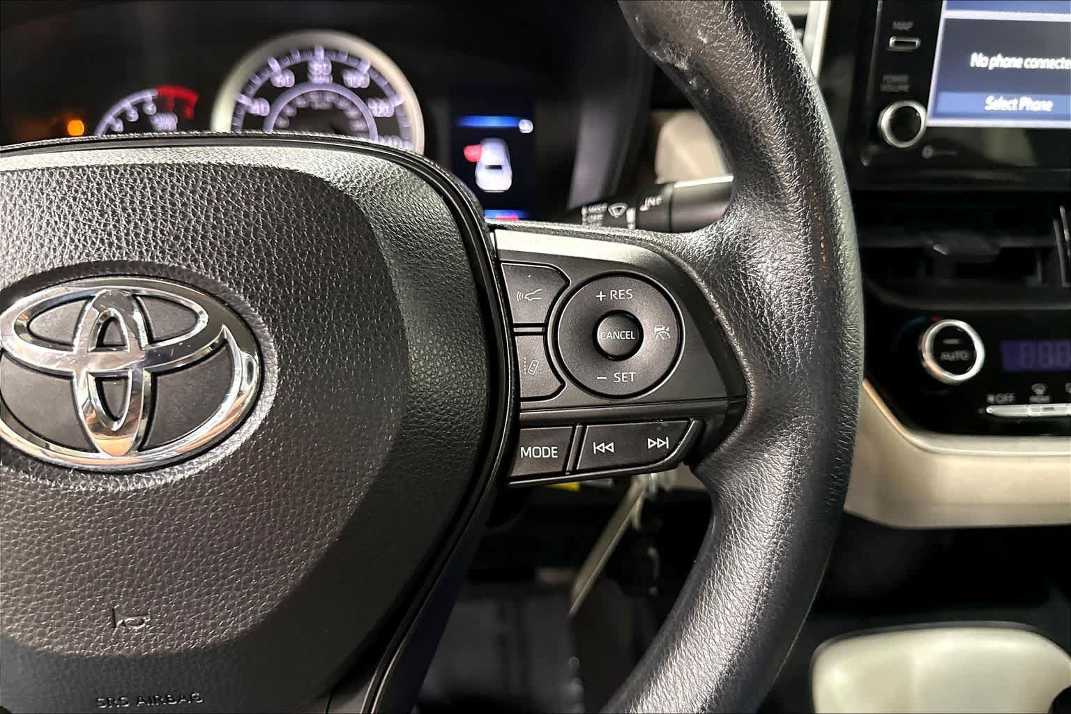 Used 2021 Toyota Corolla LE FWD image 24