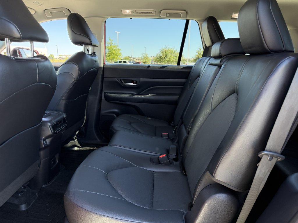 Used 2024 Toyota Grand Highlander FWD image 27