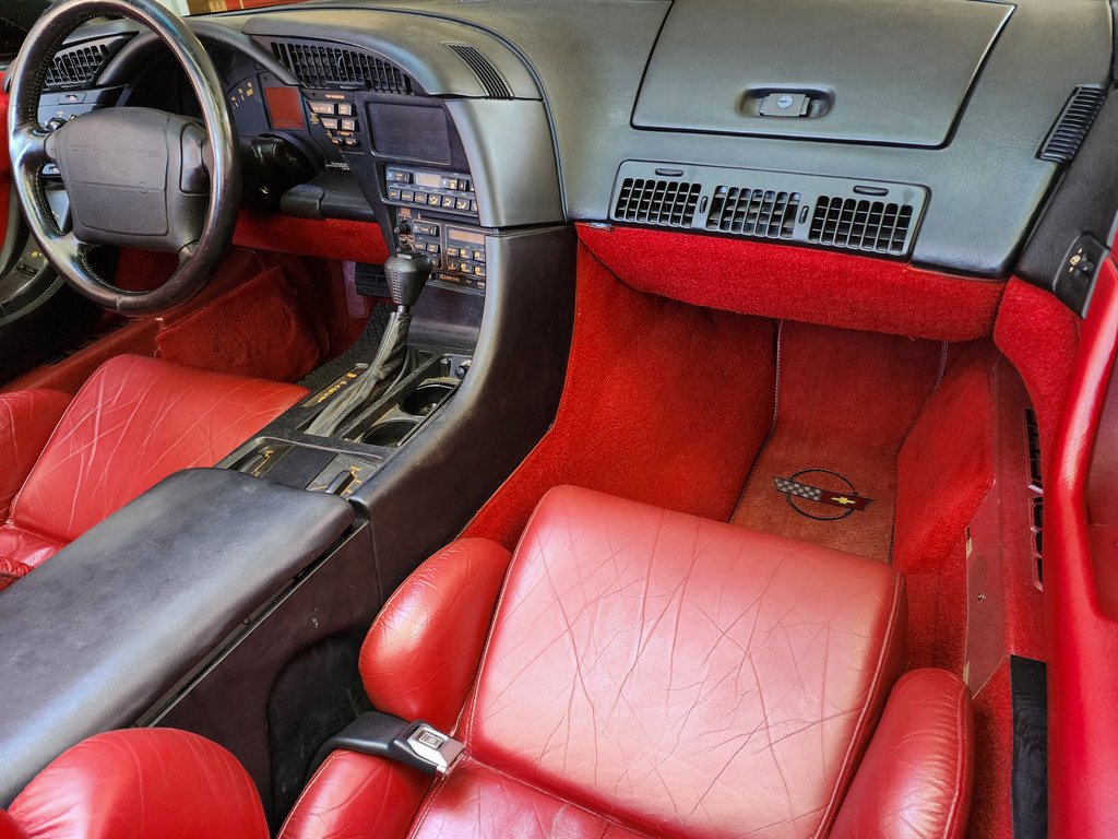 Used 1992 Chevrolet Corvette Convertible image 24