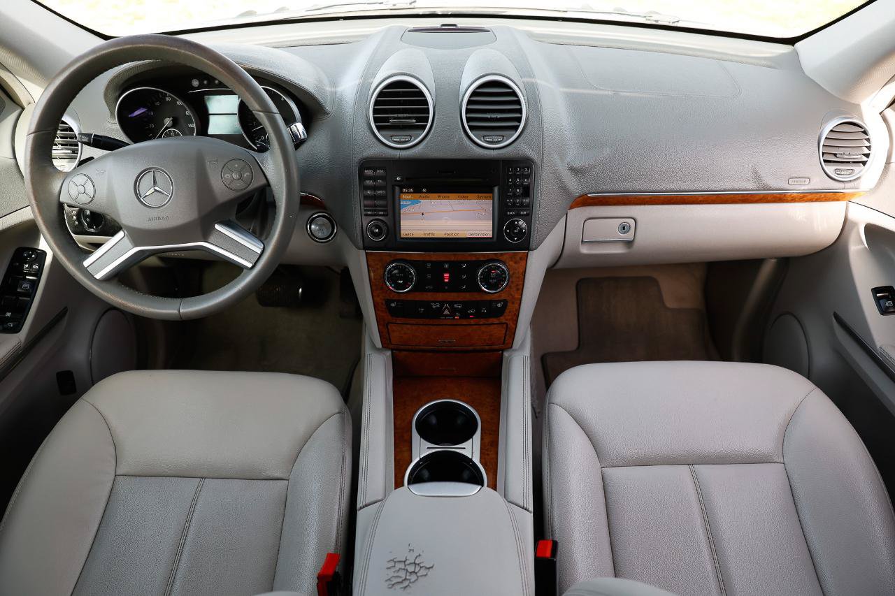 Used 2009 Mercedes-Benz GL 450 4MATIC image 2