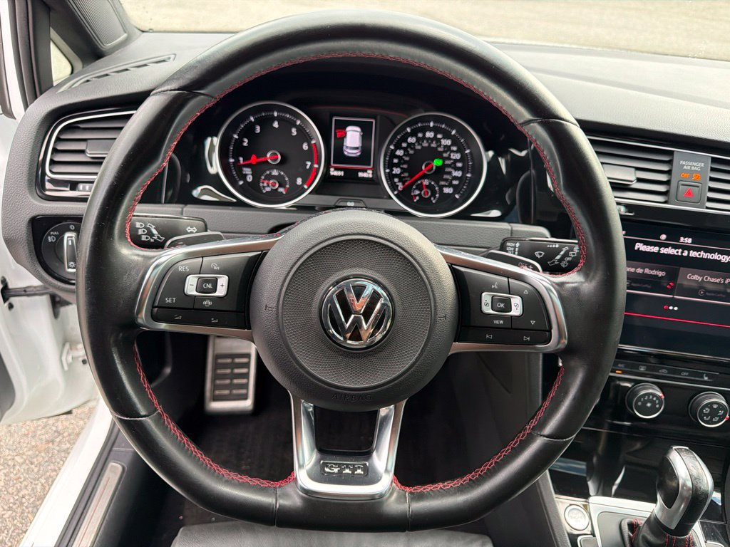 Used 2021 Volkswagen GTI SE FWD image 15
