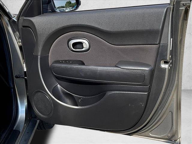 Used 2015 Kia Soul + w/ Eco Package FWD image 17