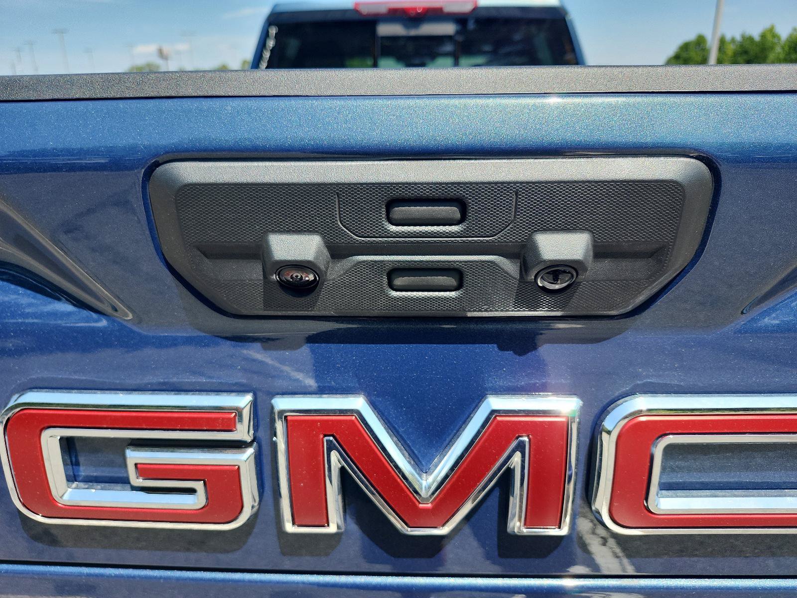 New 2026 GMC Sierra 3500 Denali w/ Denali Reserve Package AWD/4WD image 9