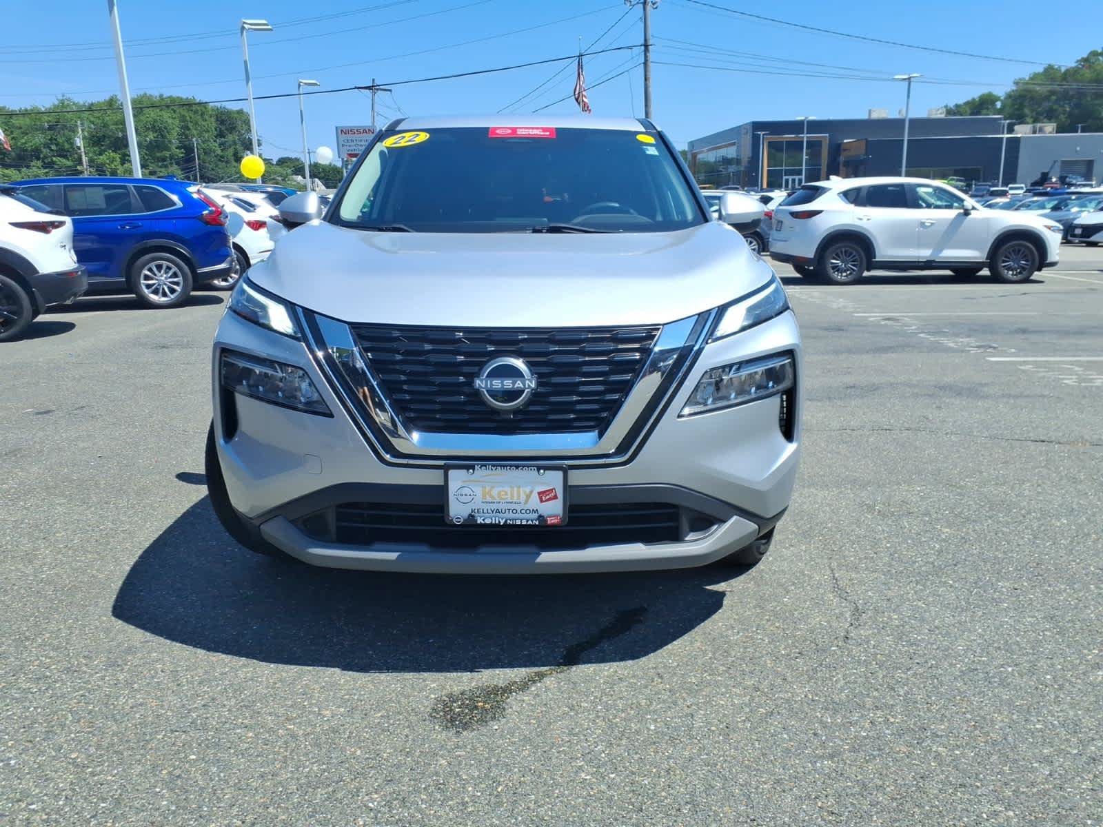 Certified 2022 Nissan Rogue SV AWD/4WD image 2