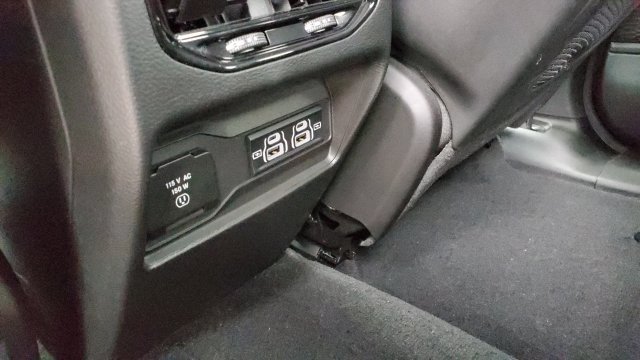 Certified 2023 Jeep Grand Cherokee Altitude AWD/4WD image 20