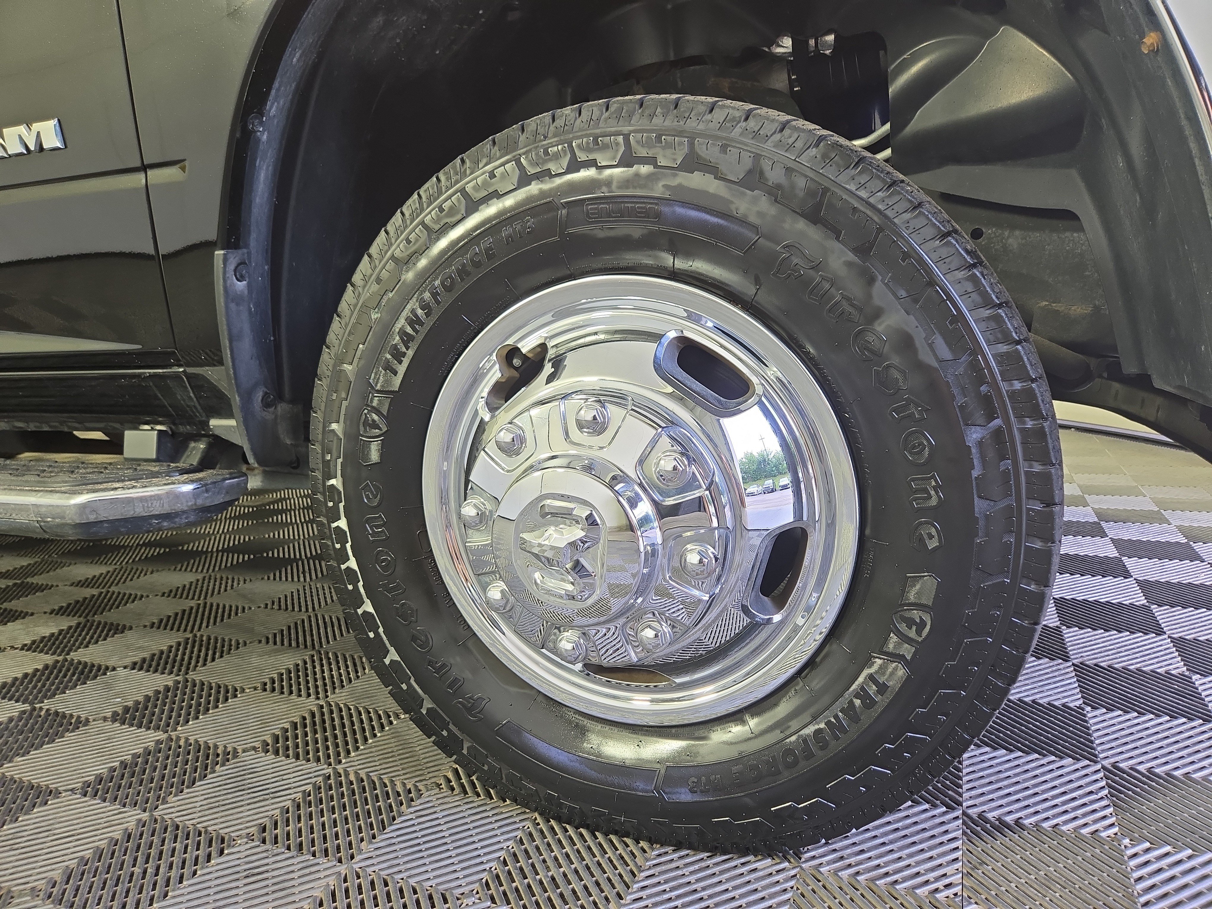 Used 2023 RAM 3500 Big Horn w/ Level 1 Equipment Group AWD/4WD image 35