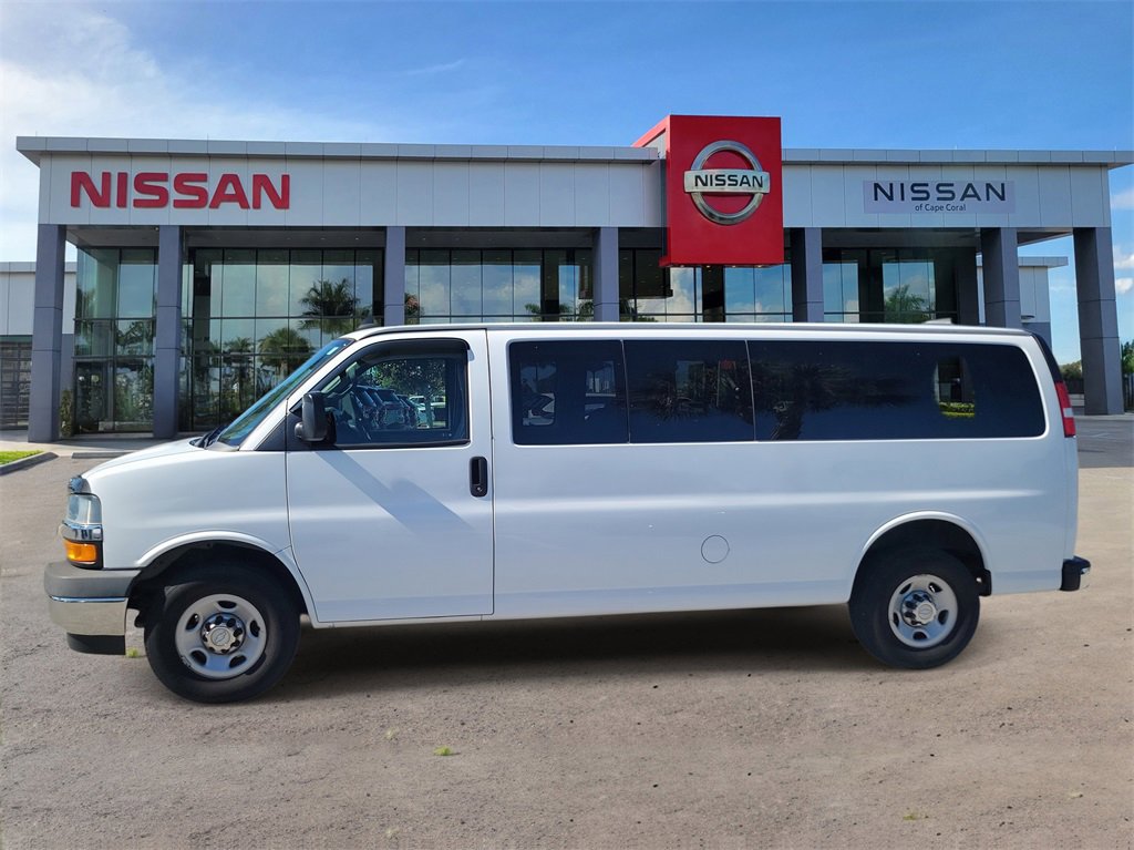 Used 2019 Chevrolet Express 3500 LT w/ LT Preferred Equipment Group image 6