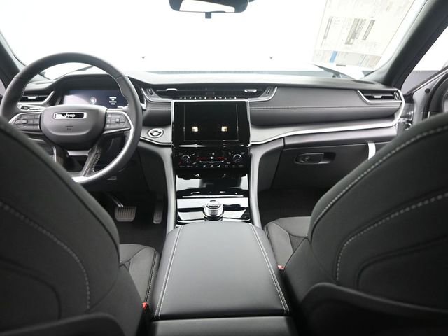 New 2026 Jeep Grand Cherokee L Laredo image 26