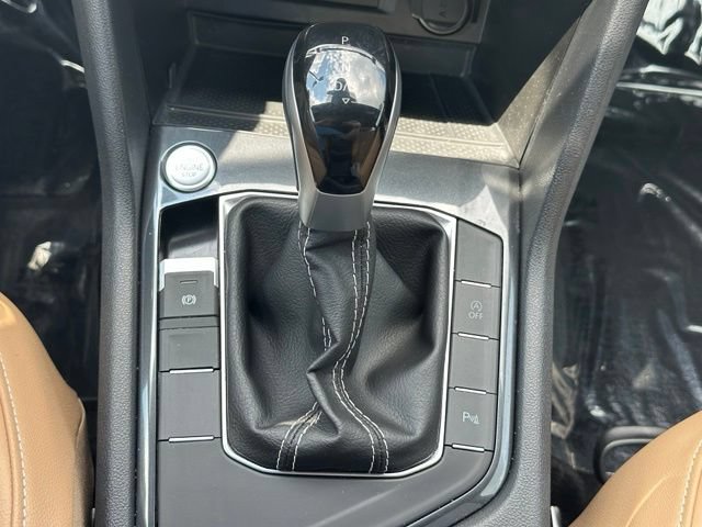 Used 2024 Volkswagen Tiguan SE R-Line FWD image 20