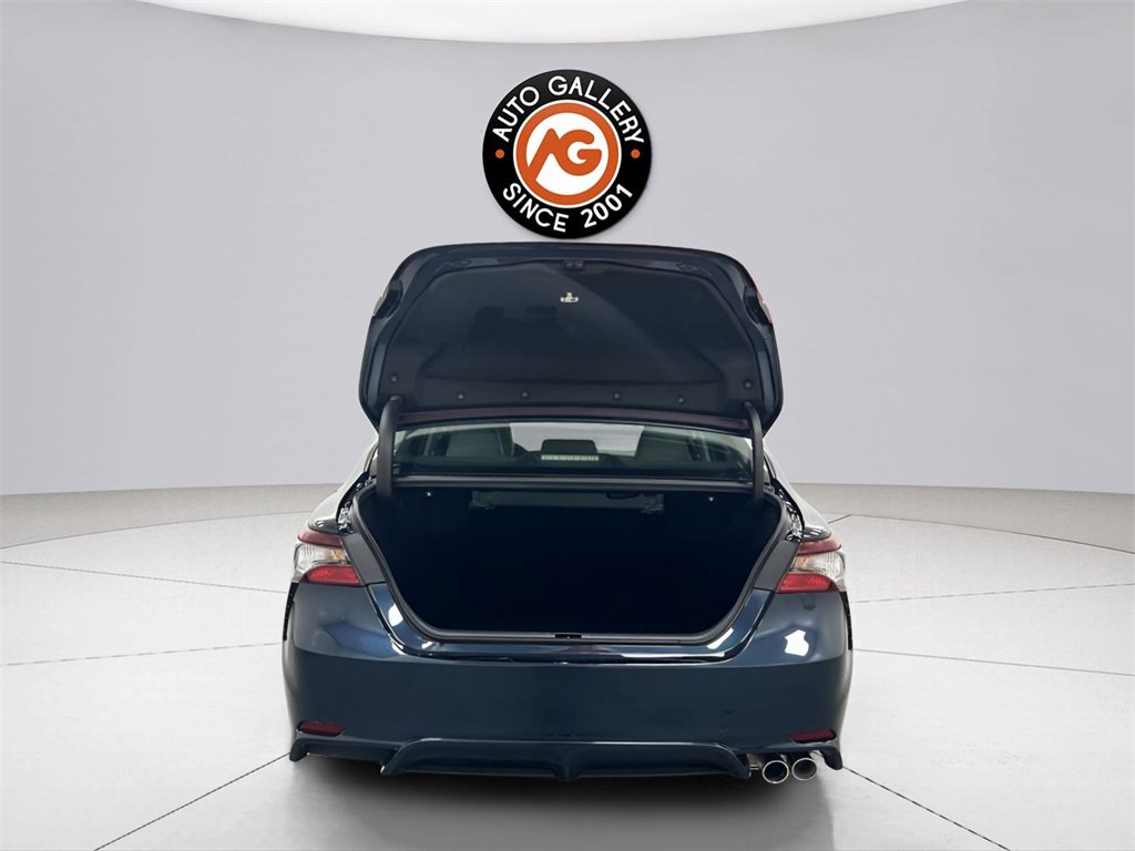 Used 2021 Toyota Camry SE image 20