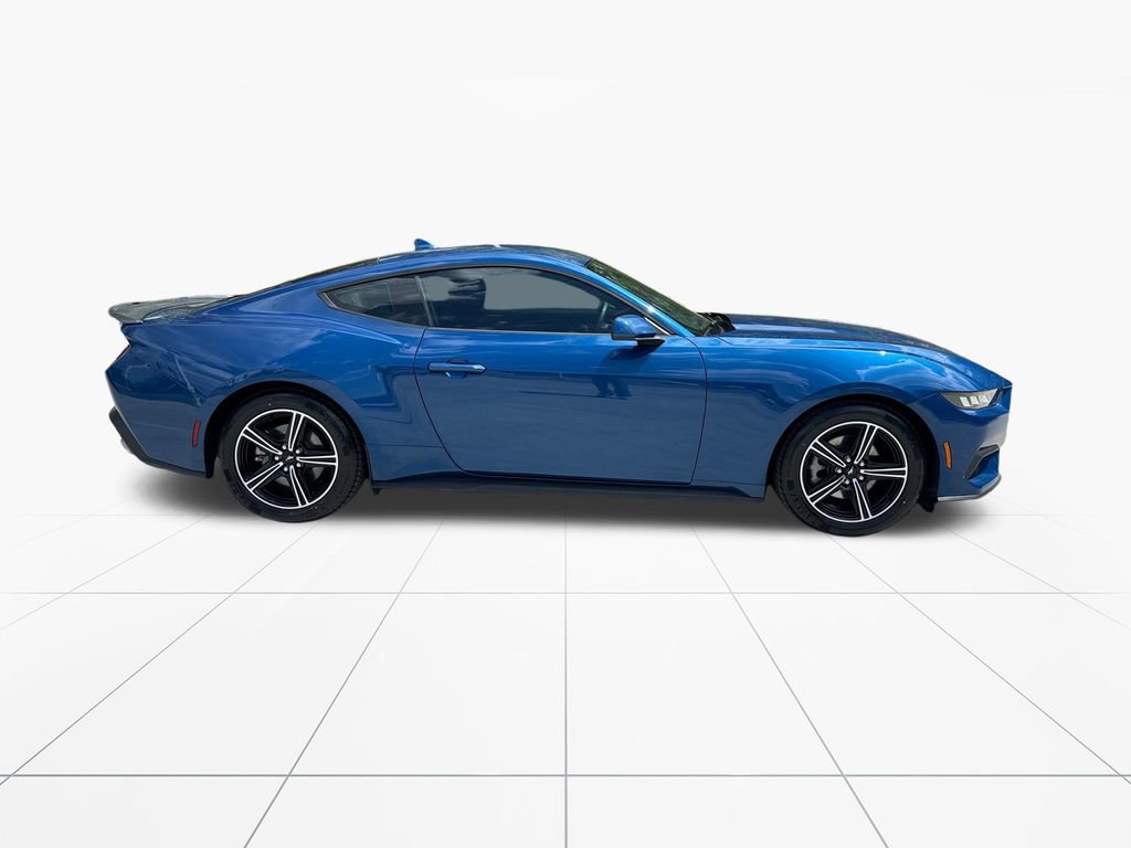 Used 2024 Ford Mustang Coupe RWD image 9