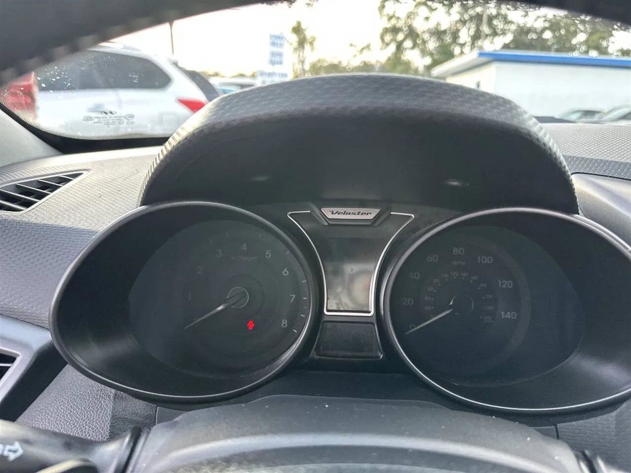 Used 2014 Hyundai Veloster Turbo image 25