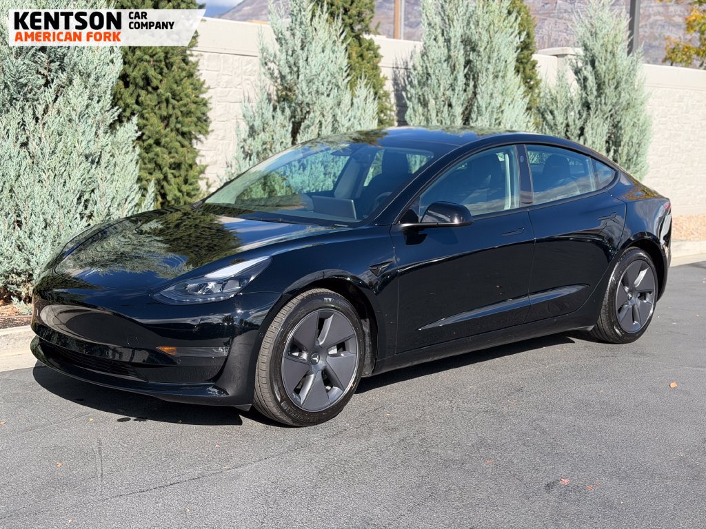 Used 2022 Tesla Model 3 Long Range AWD/4WD image 3