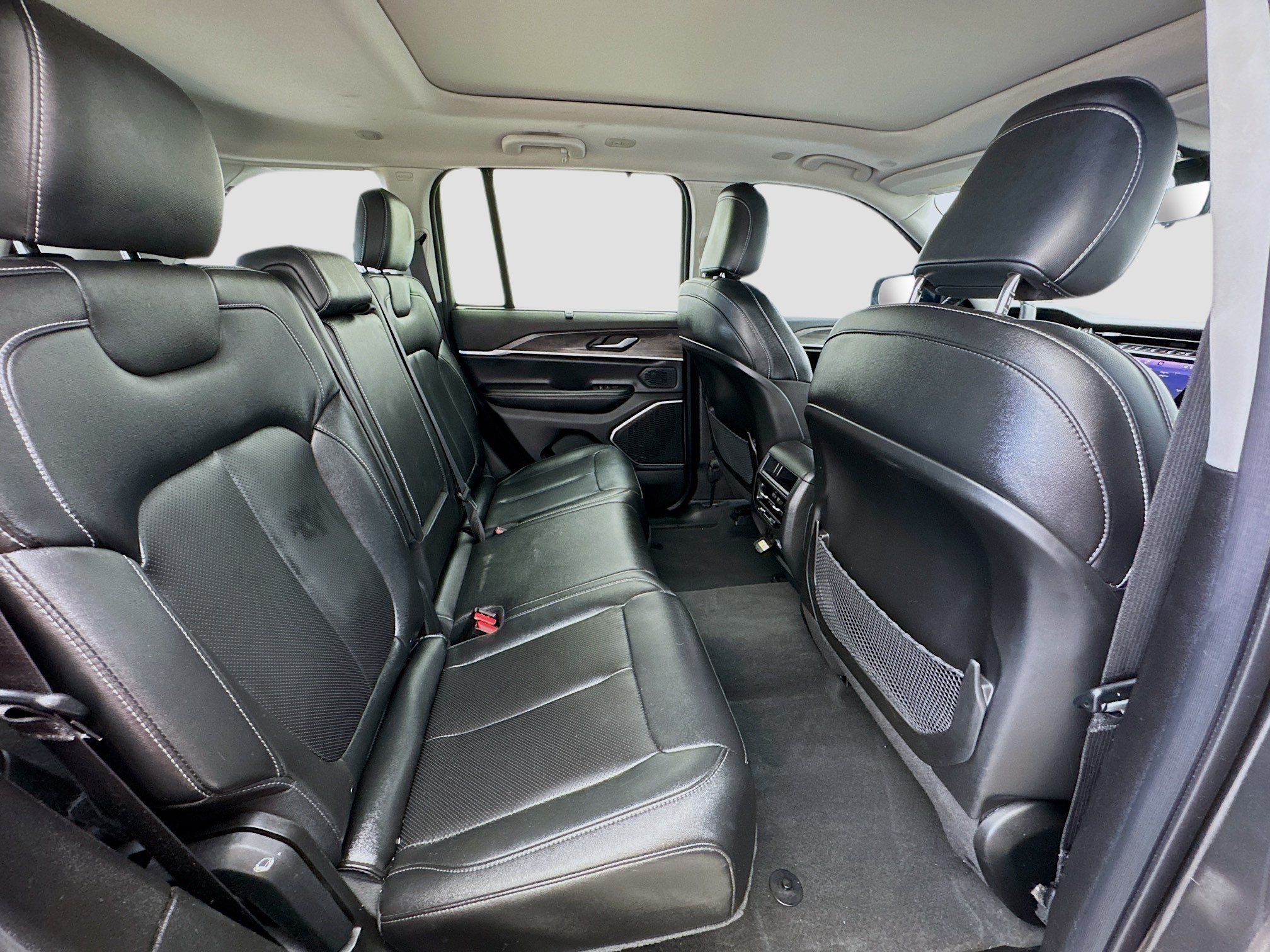 Used 2023 Jeep Grand Cherokee 30th Anniversary AWD/4WD image 20