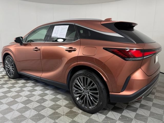 Used 2024 Lexus RX 350 FWD w/ Convenience Package image 4