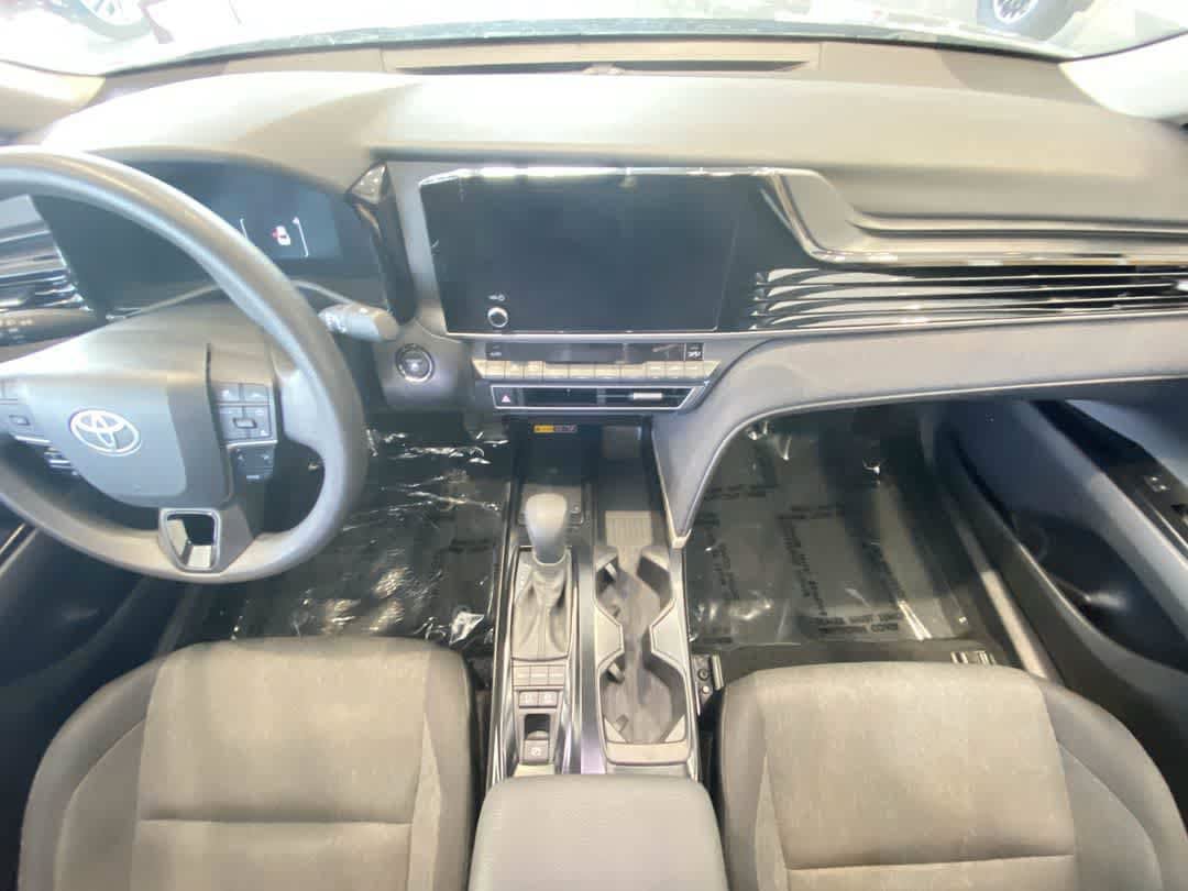 Used 2025 Toyota Camry LE FWD image 22