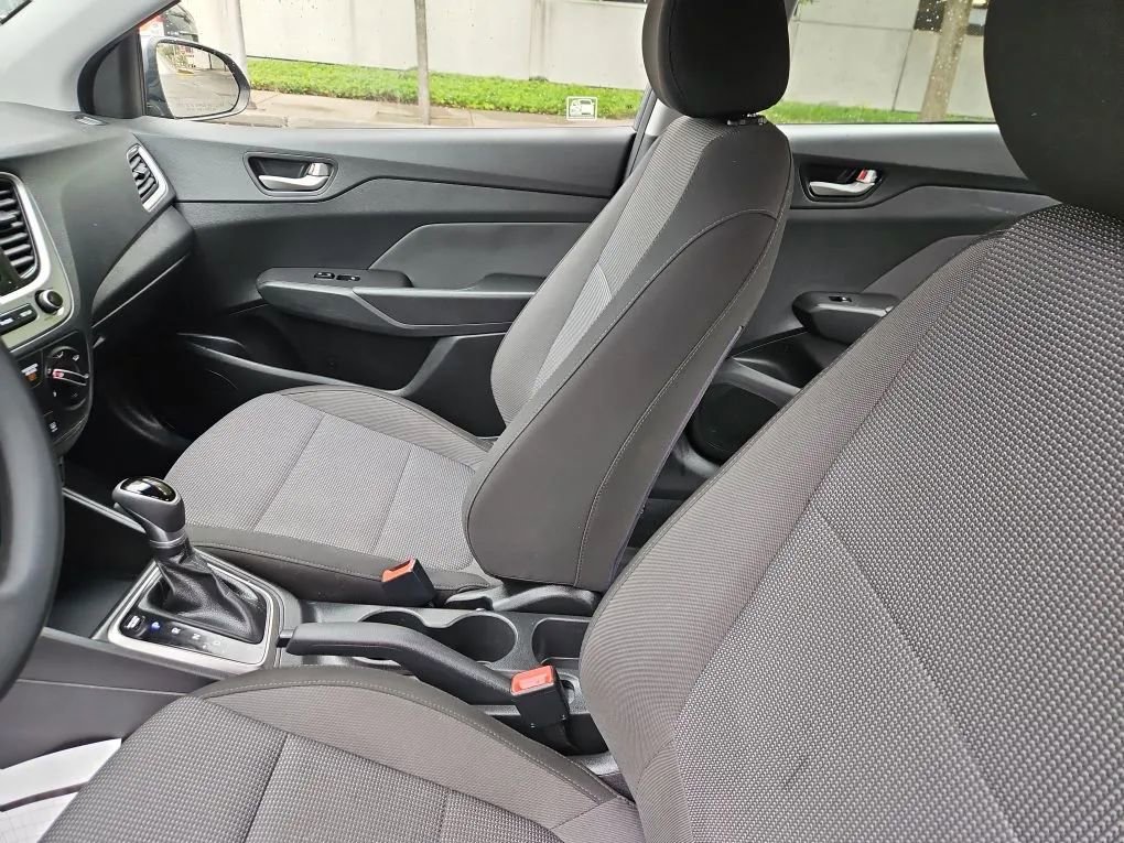 Used 2018 Hyundai Accent SE FWD image 19