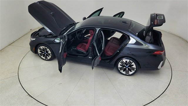 Used 2024 BMW i5 eDrive40i w/ Premium Package image 84